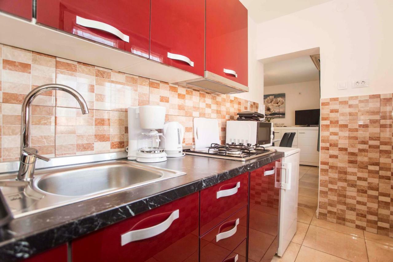 Apartman Barbara Rovigno Esterno foto