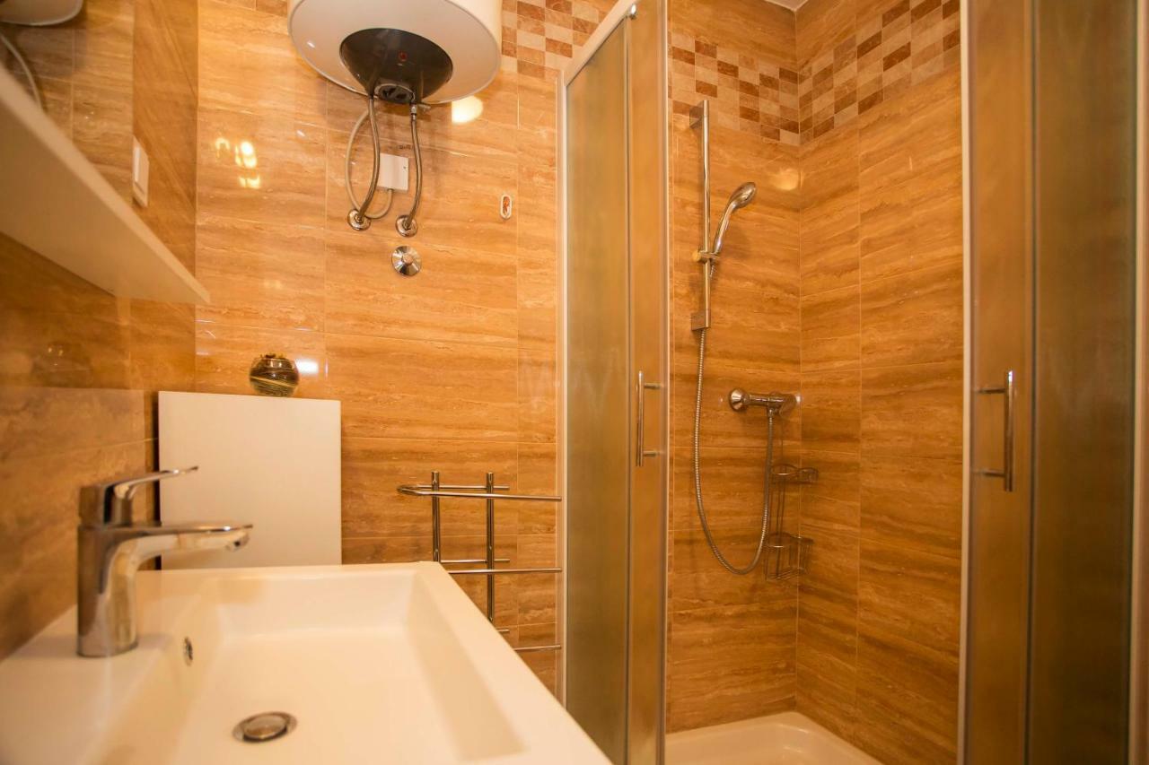 Apartman Barbara Rovigno Esterno foto