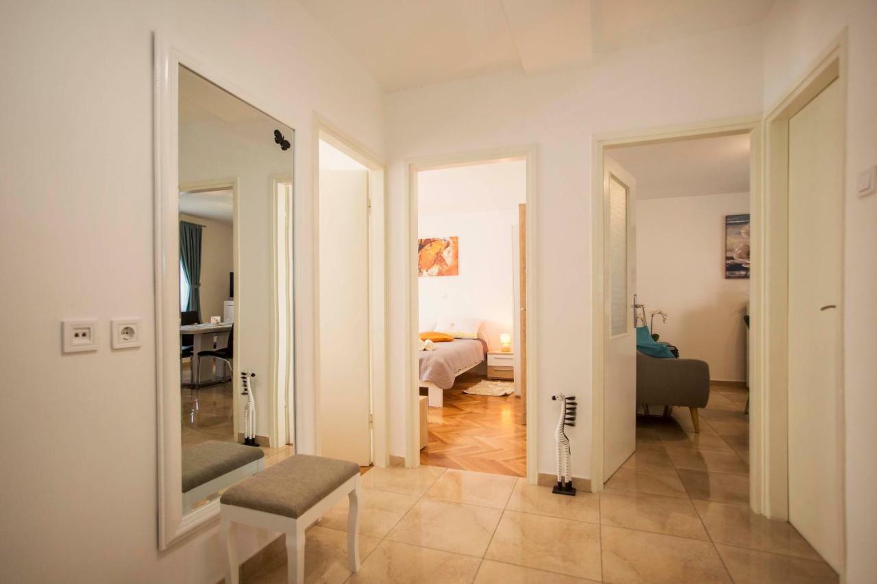 Apartman Barbara Rovigno Esterno foto