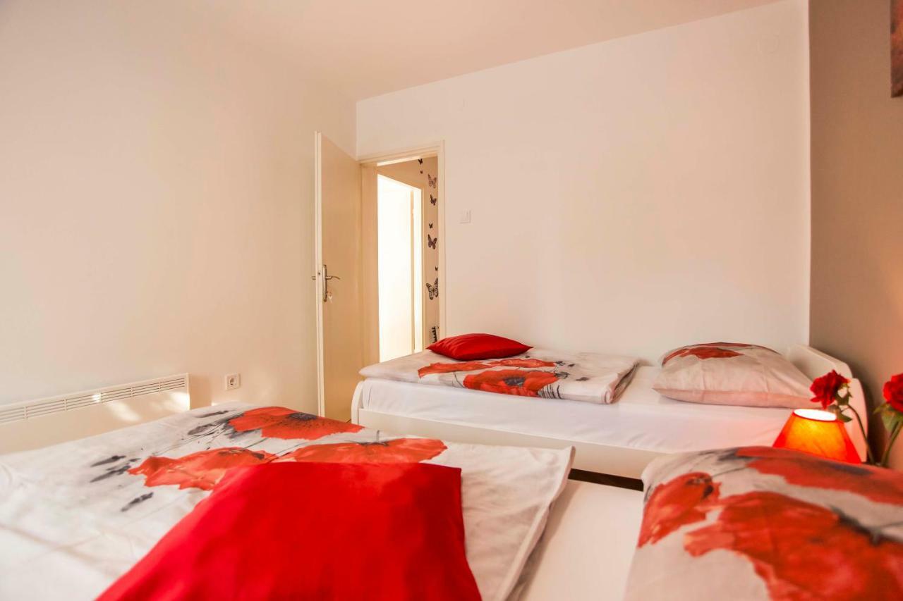 Apartman Barbara Rovigno Esterno foto